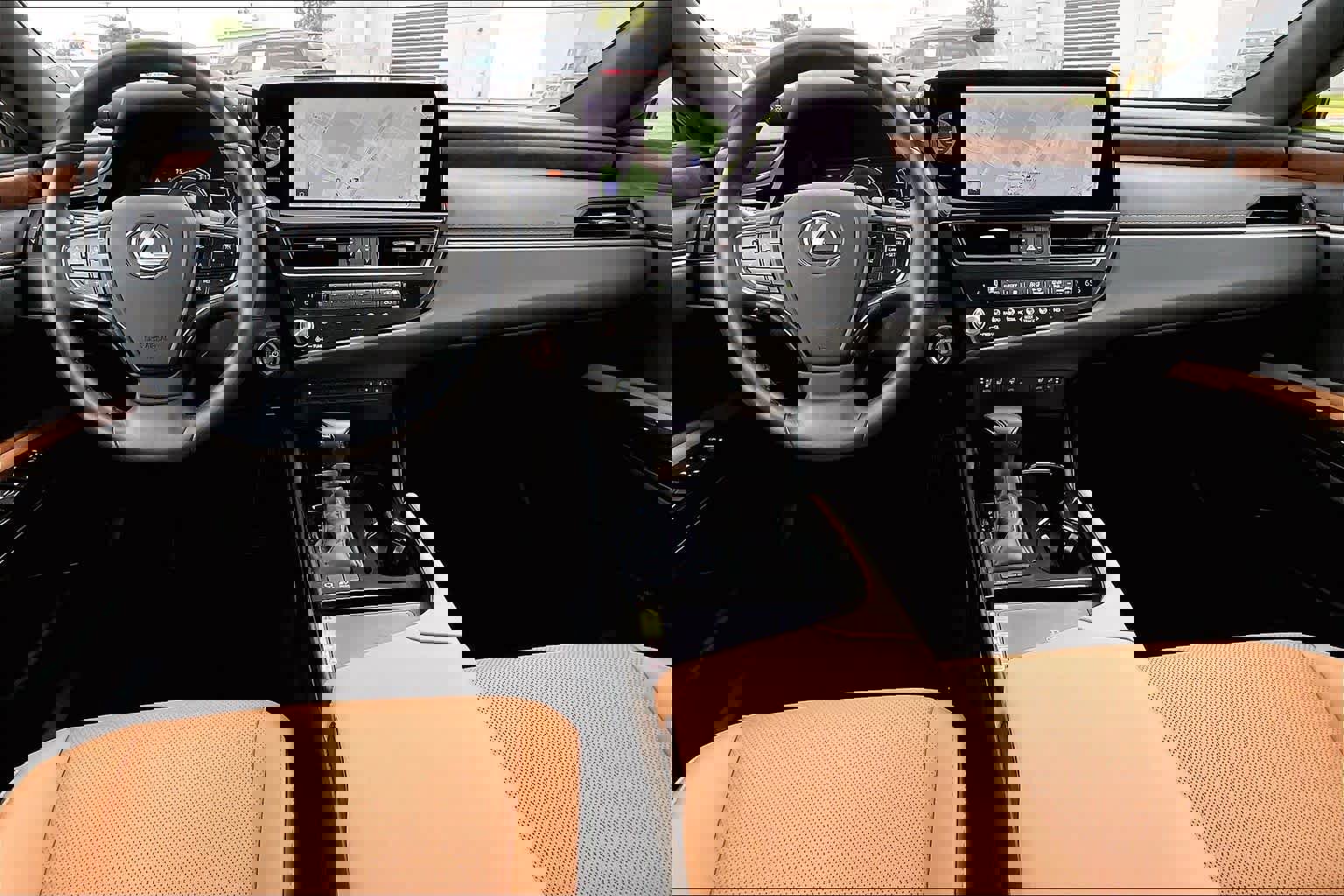 Used 2025 Lexus ES 300h w/ Premium Package image 16