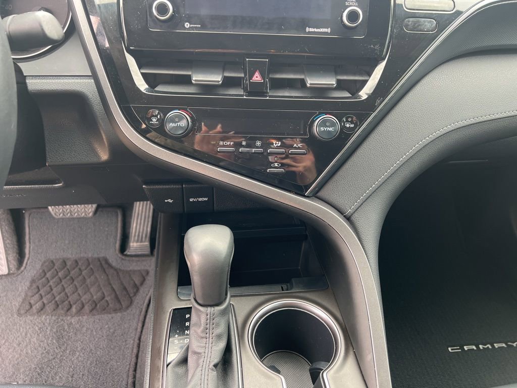 Used 2024 Toyota Camry SE FWD image 15