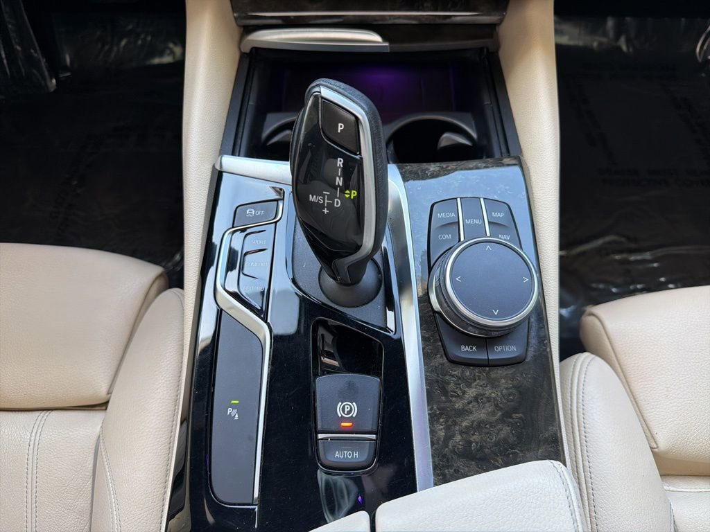 Used 2019 BMW 540i w/ Convenience Package RWD image 14