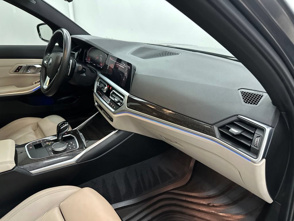 Used 2019 BMW 330i Sedan w/ Convenience Package RWD image 26