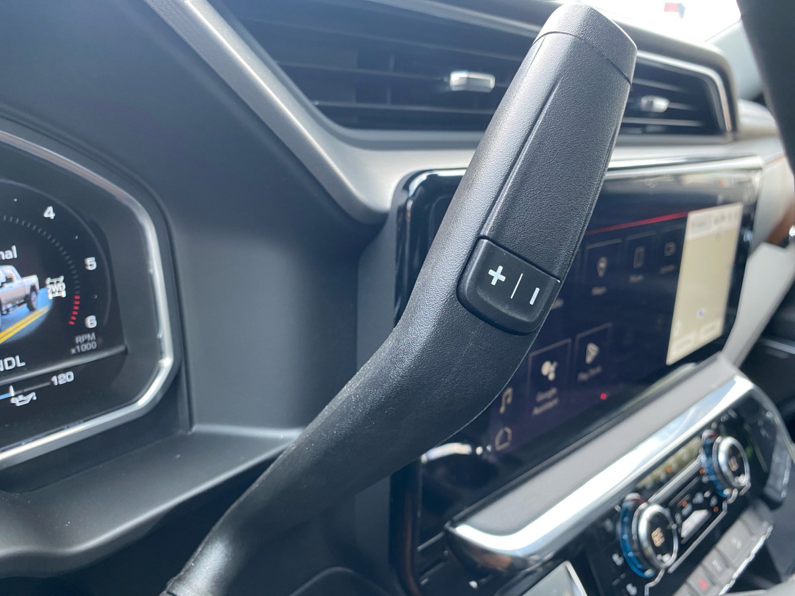 Used 2025 GMC Sierra 2500 Denali w/ Denali Reserve Package image 22