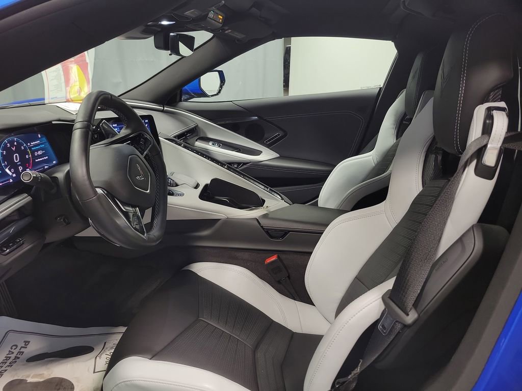Used 2024 Chevrolet Corvette Stingray Preferred Cpe w/ Stealth Interior Trim Package image 13
