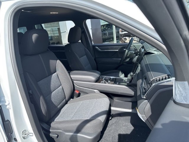 New 2025 GMC Acadia Elevation image 21