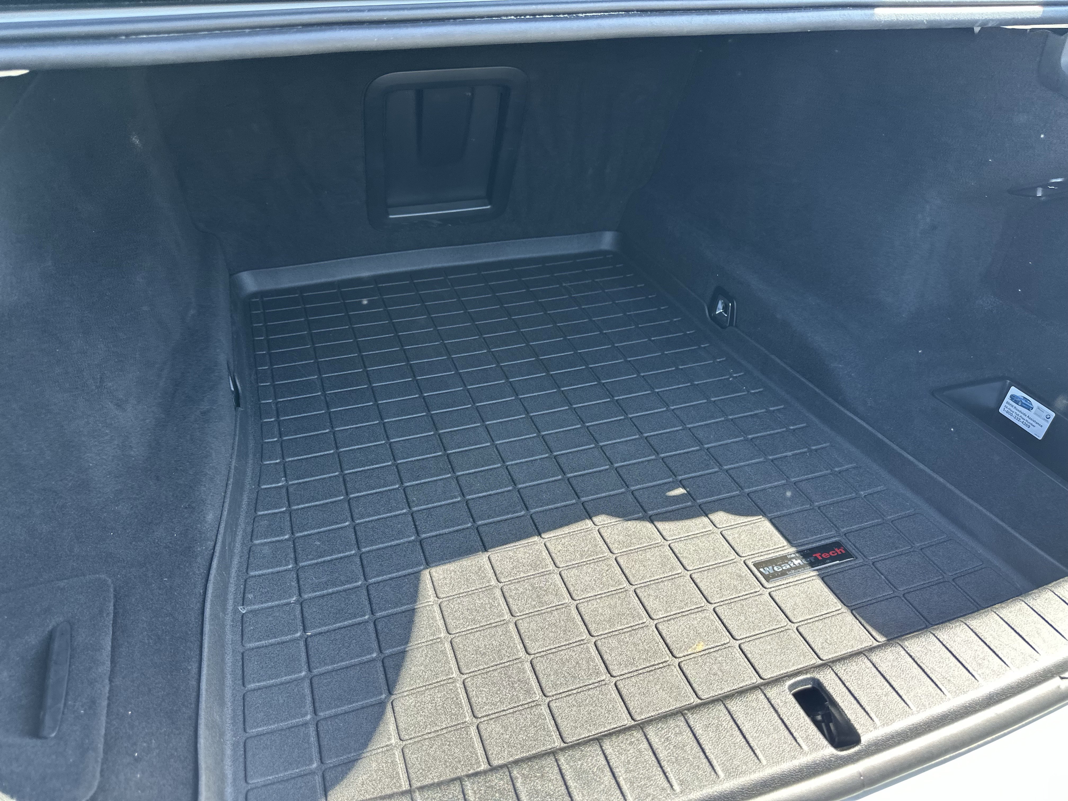 Used 2018 BMW 750i image 12