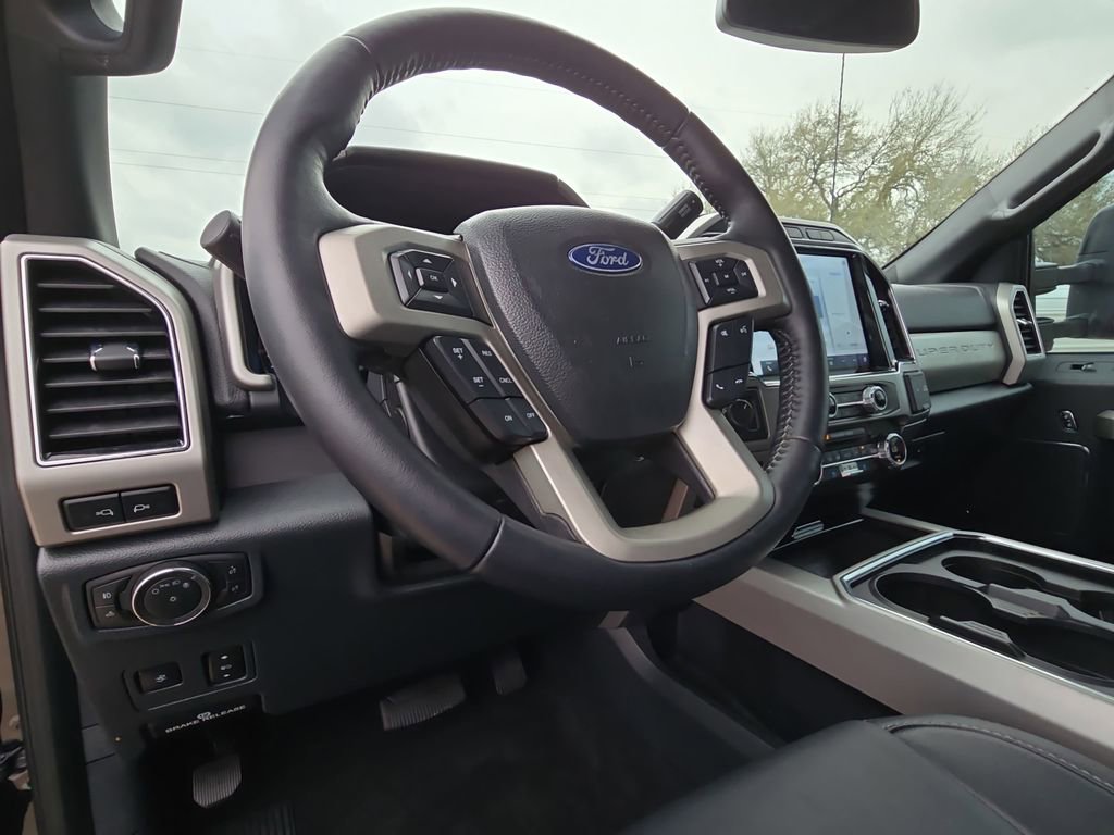 Used 2022 Ford F250 Lariat w/ Lariat Ultimate Package image 15