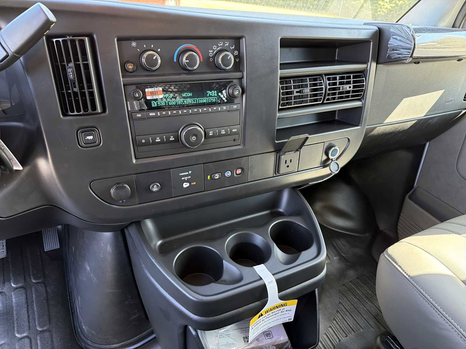 New 2025 GMC Savana 2500 w/ Driver Convenience Package image 23