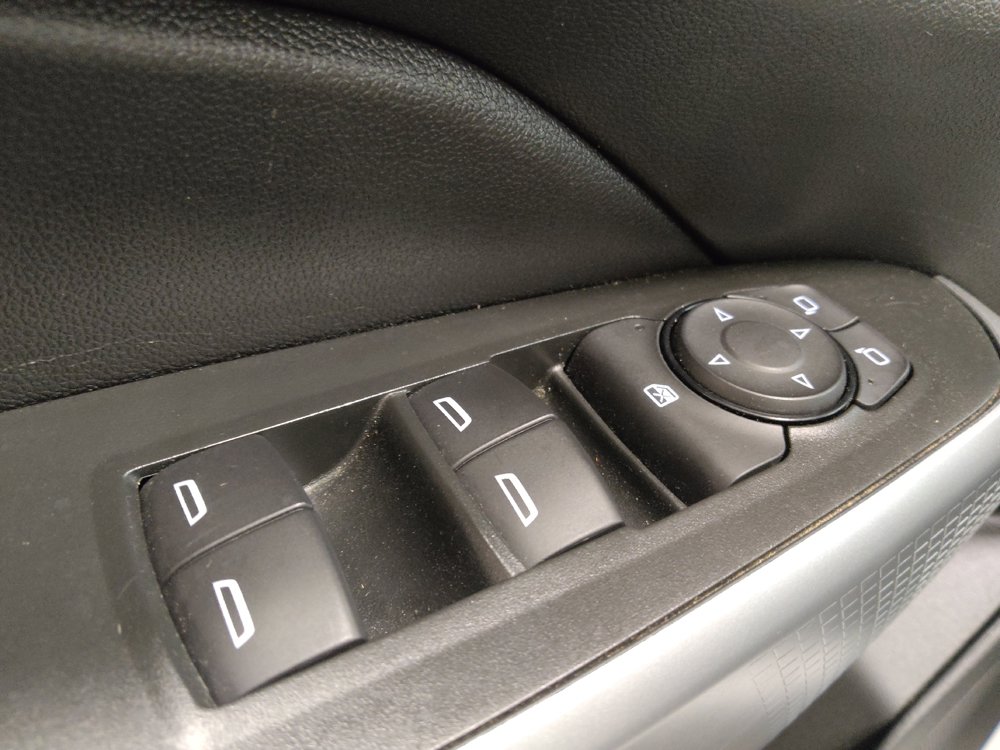 Used 2025 Chevrolet Trax LS FWD image 27