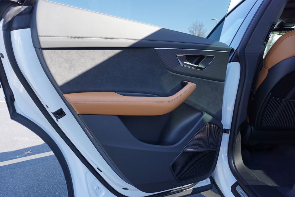 Used 2025 Audi RS Q8 performance image 28