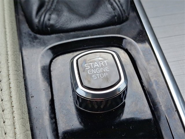 Used 2022 Volvo XC90 T5 Momentum w/ Climate Package image 25