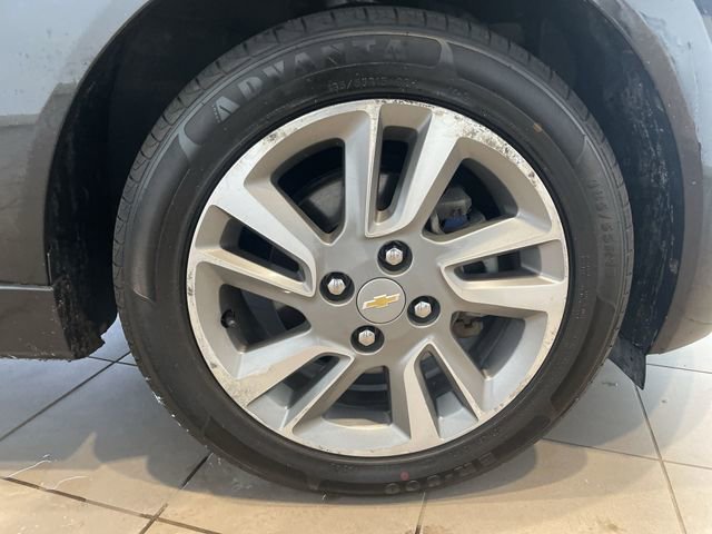 Used 2015 Chevrolet Spark LT FWD image 40
