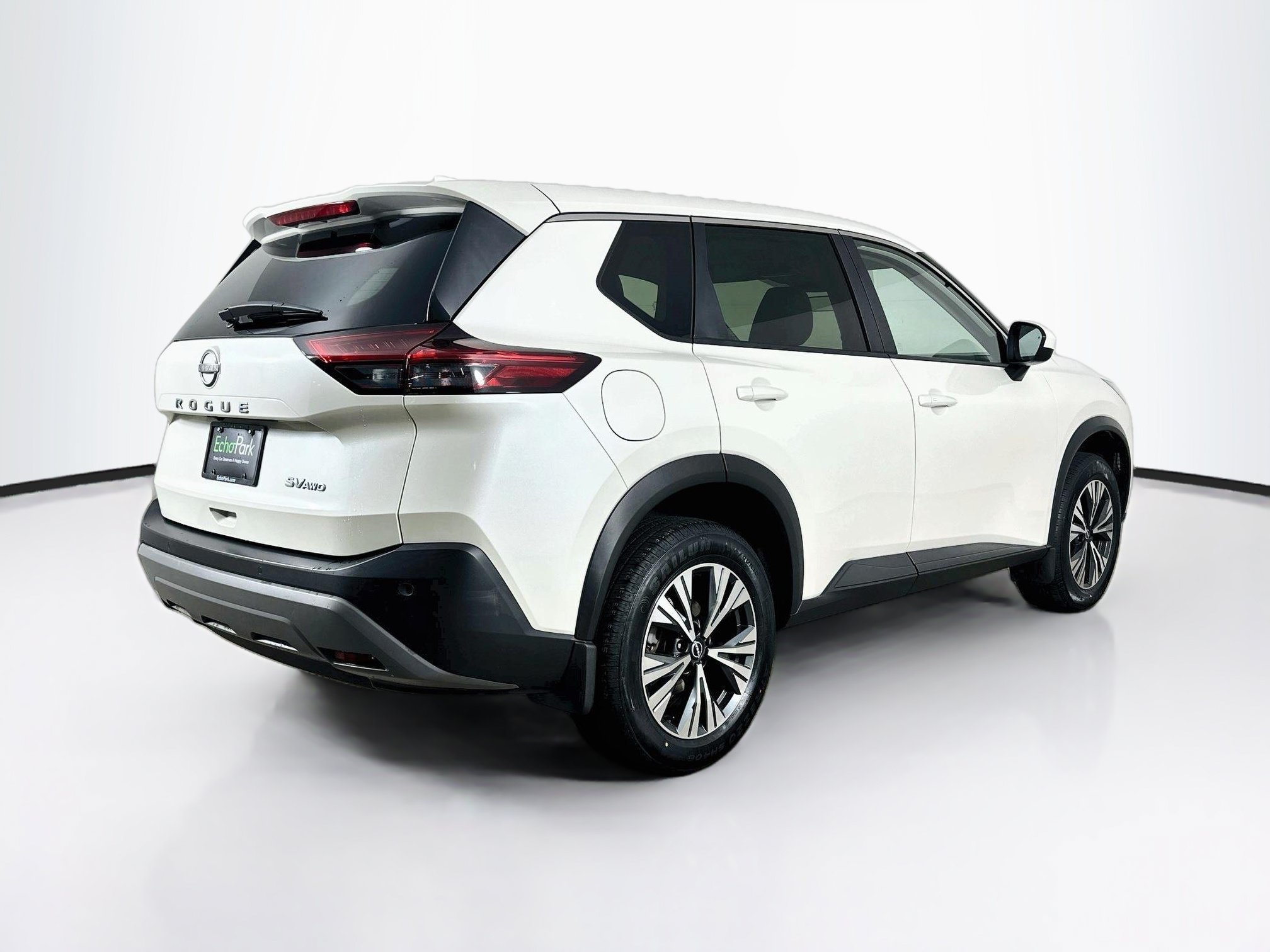 Used 2023 Nissan Rogue SV AWD/4WD image 9
