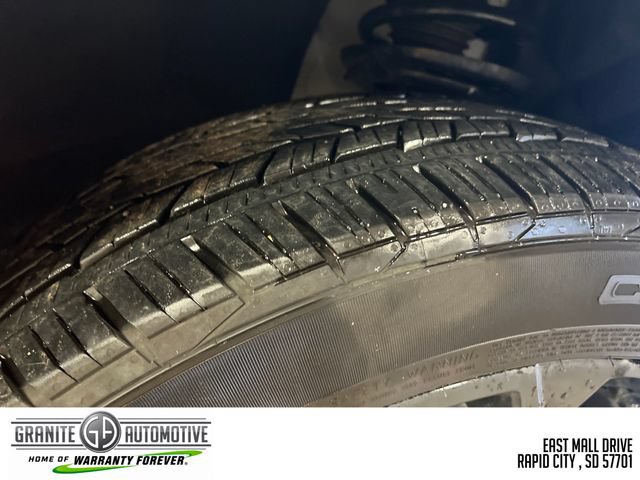 Used 2024 Chevrolet Traverse RS AWD/4WD image 31