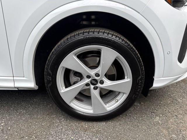 Certified 2025 Audi Q5 Premium w/ Premium Plus AWD/4WD image 11