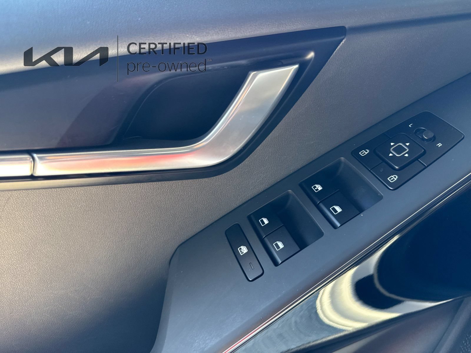 Certified 2023 Kia Niro Wind FWD image 12