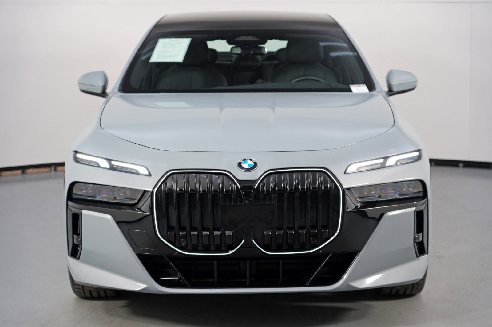 Used 2024 BMW 740i w/ Premium Package 2 RWD image 58