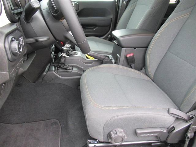 Used 2024 Jeep Gladiator Sport image 17