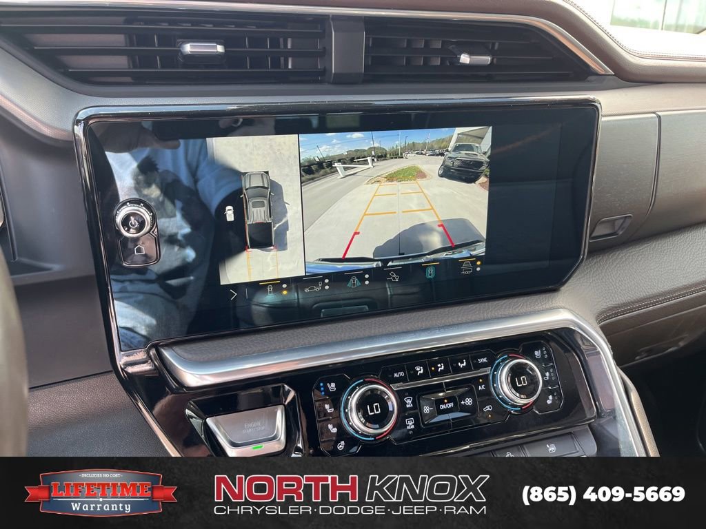 Used 2023 GMC Sierra 1500 Denali AWD/4WD image 9