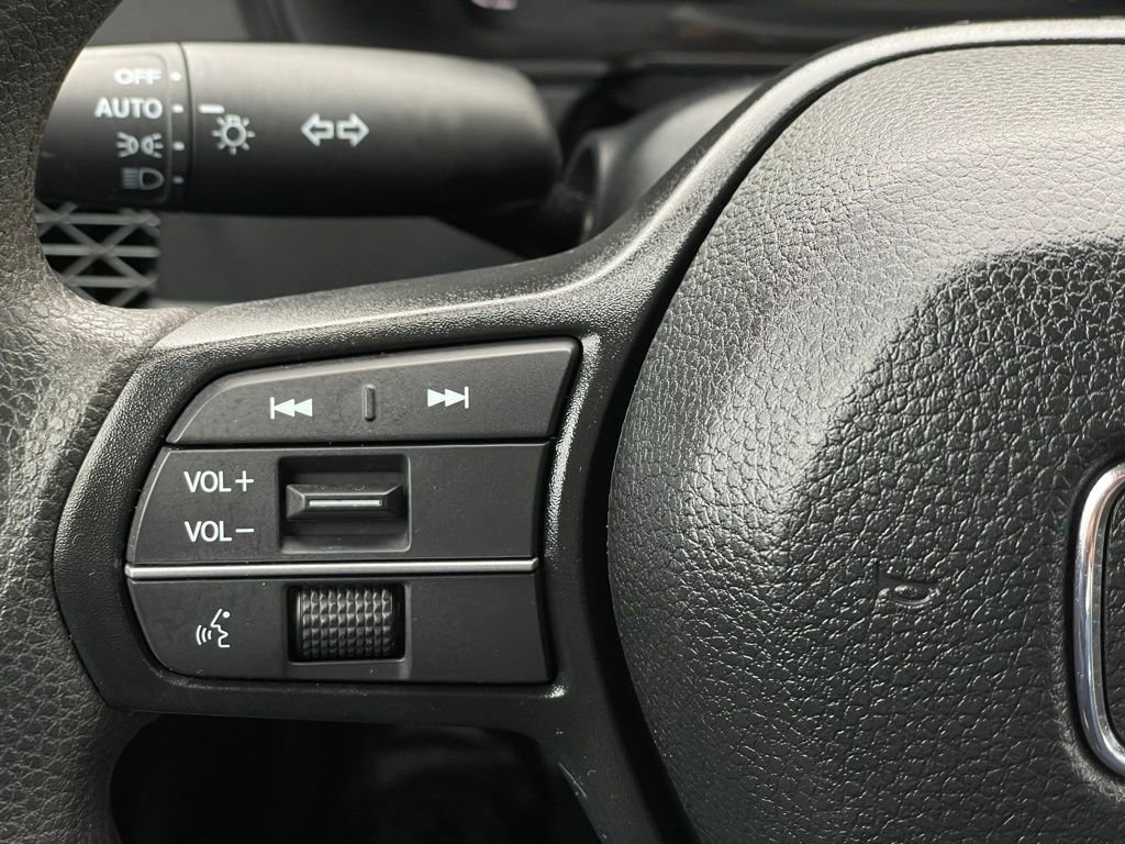 Used 2025 Honda Accord SE image 15
