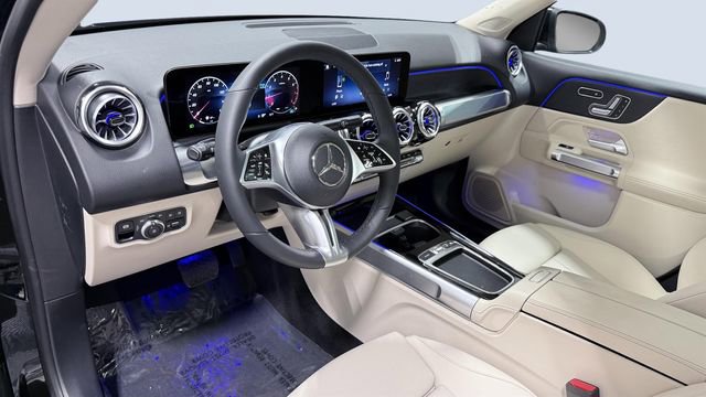 New 2026 Mercedes-Benz GLB 250 4MATIC image 5