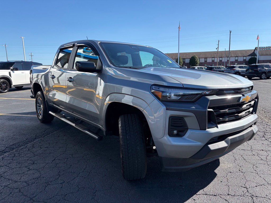 Used 2023 Chevrolet Colorado LT w/ LT Convenience Package III RWD image 7