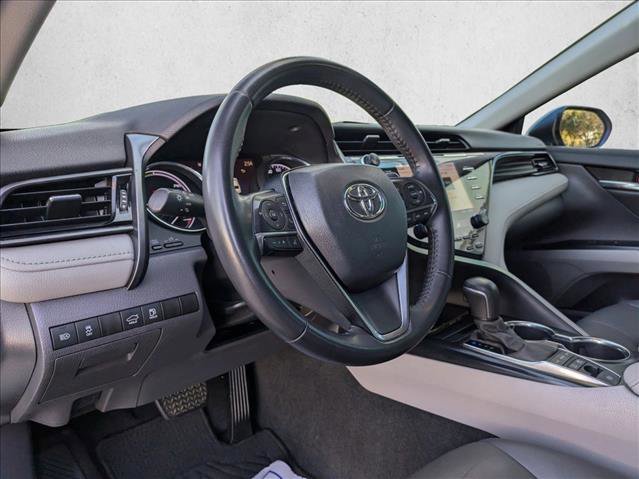 Used 2020 Toyota Camry XLE image 9