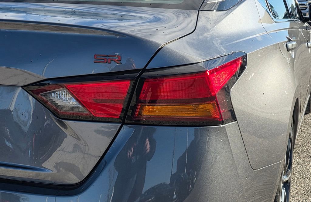 Used 2024 Nissan Altima 2.5 SR image 37