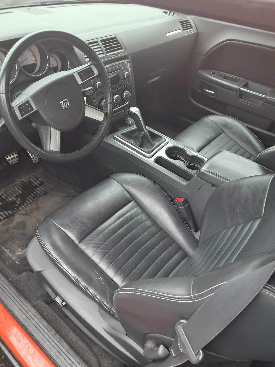 Used 2009 Dodge Challenger R/T RWD image 5