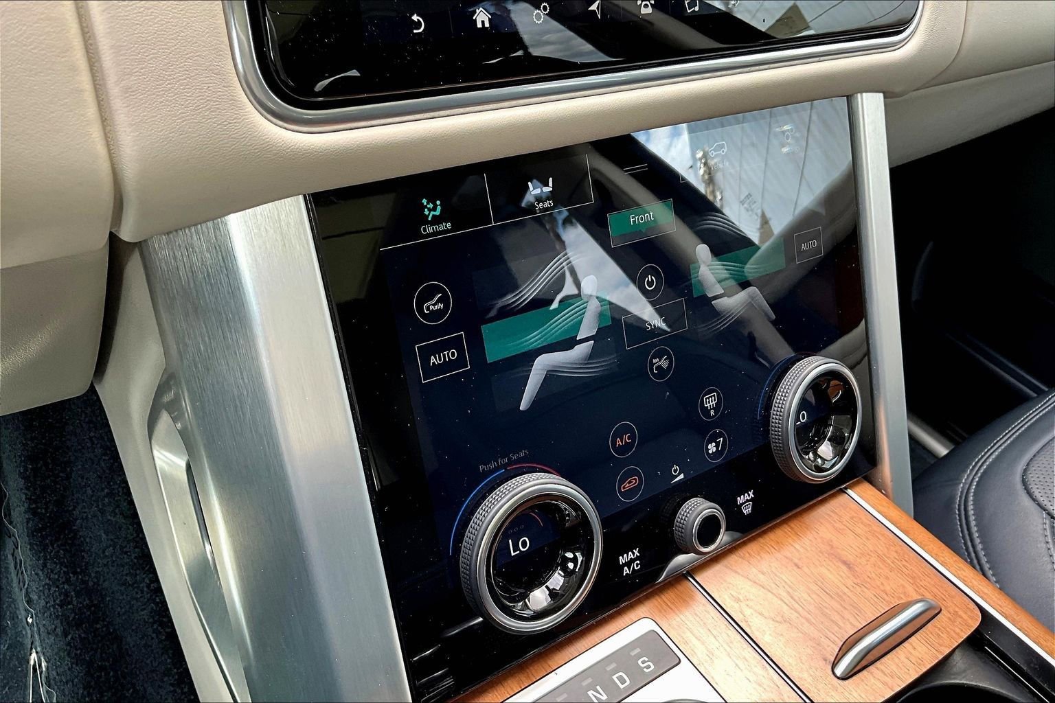 Used 2021 Land Rover Range Rover P525 Westminster Edition image 31