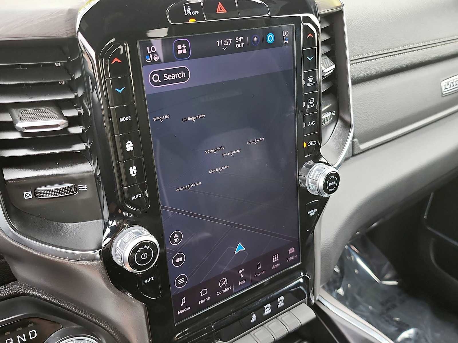 Used 2025 RAM 1500 Laramie image 26