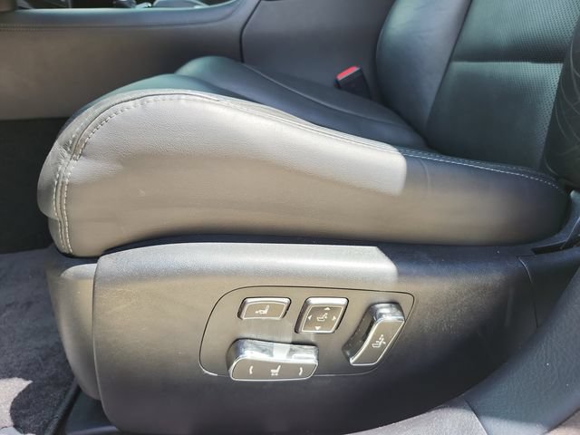 Used 2015 Lexus LS 460 w/ Comfort Package RWD image 27