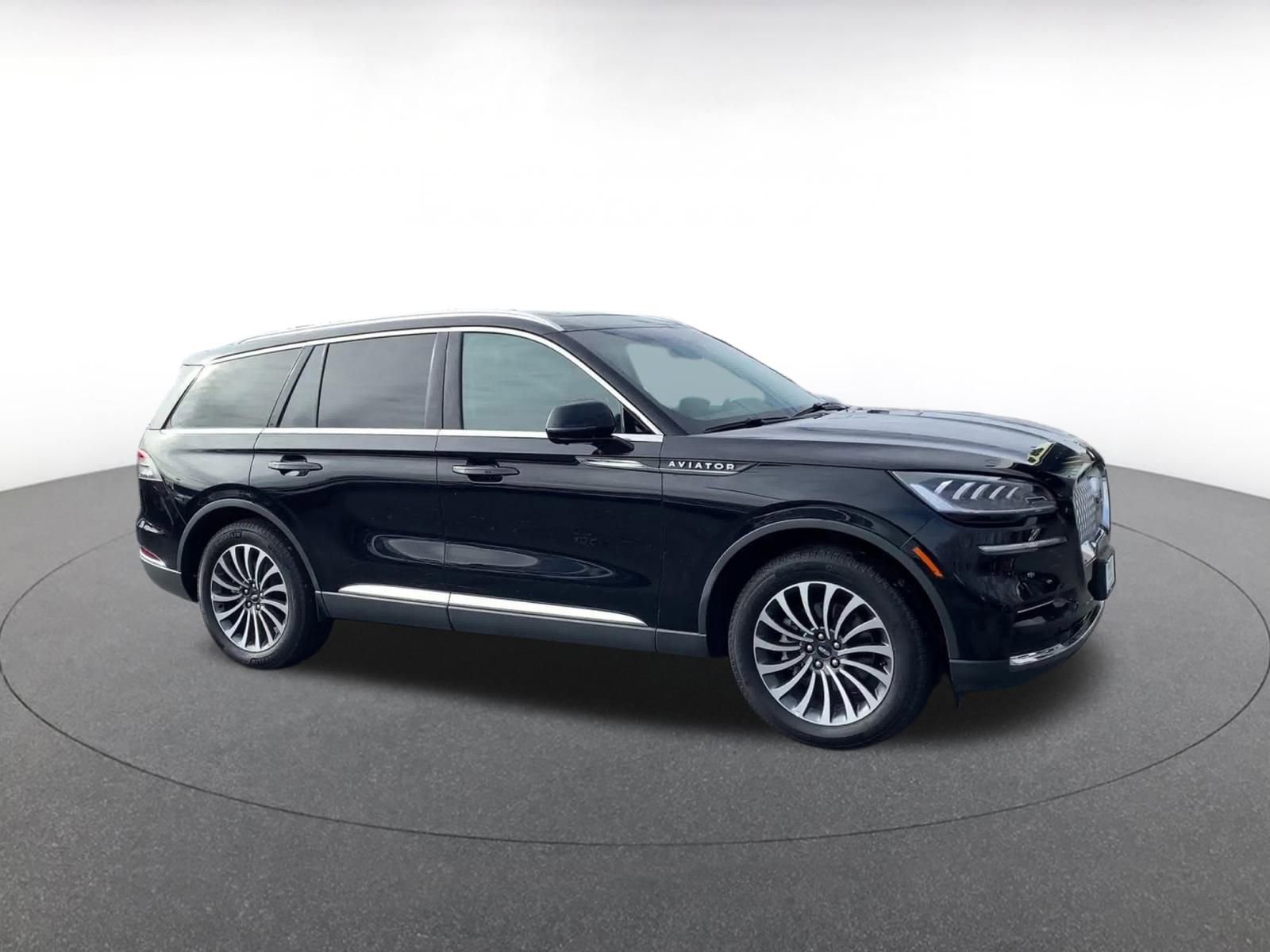 Used 2024 Lincoln Aviator Reserve video 2