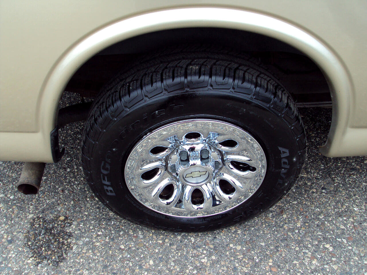 Used 2011 Chevrolet Express 1500 LT w/ LT Preferred Equipment Group image 32