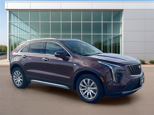 Used 2023 Cadillac XT4 Premium Luxury w/ Technology Package image 3