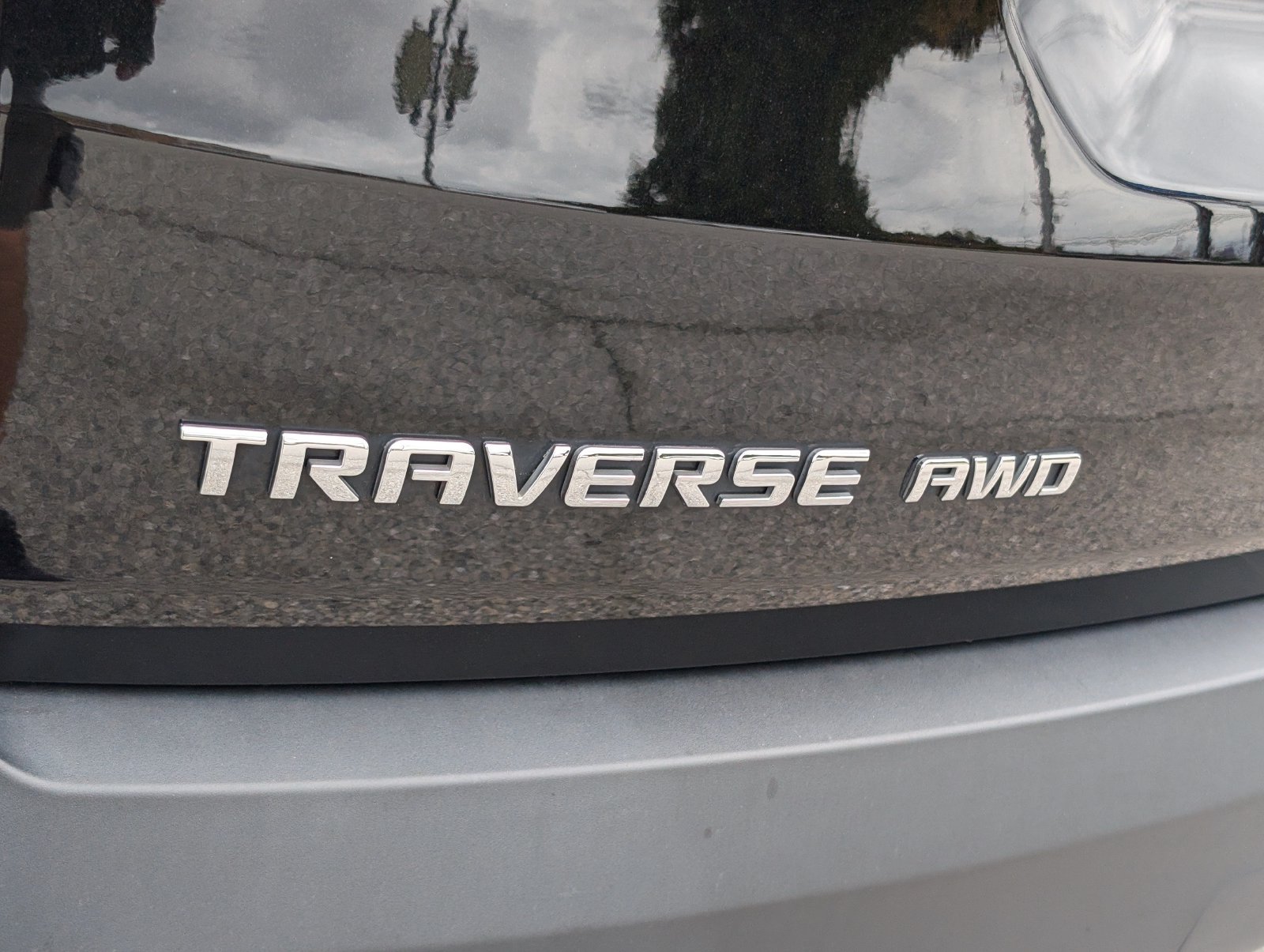 Used 2023 Chevrolet Traverse LT AWD/4WD image 9