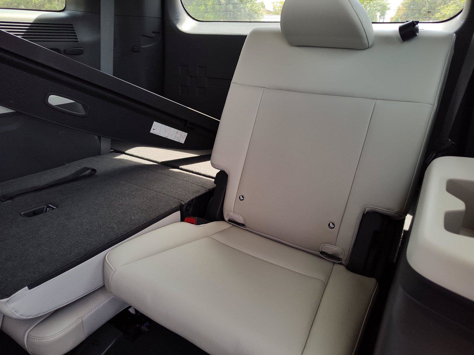 Used 2024 Hyundai Santa Fe Limited FWD image 28