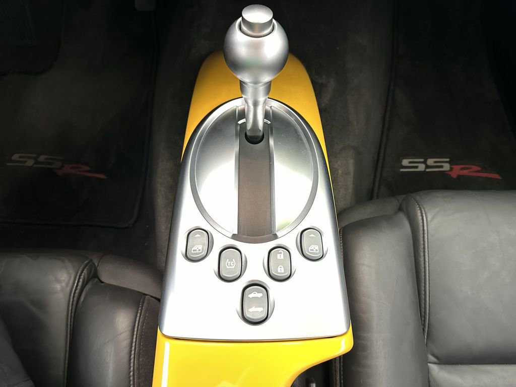 Used 2004 Chevrolet SSR w/ Preferred Equipment Group image 15