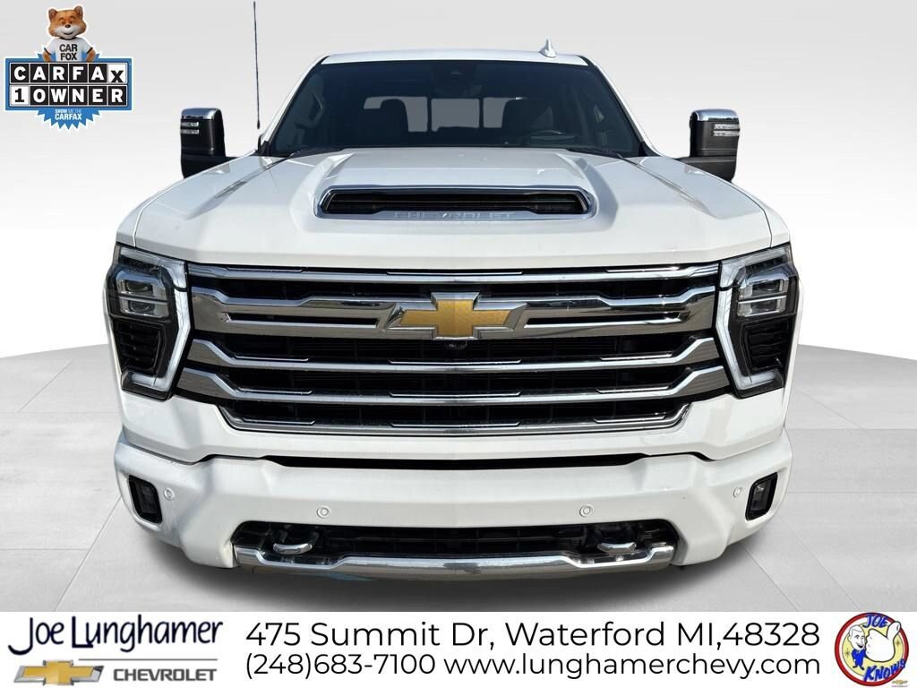 Used 2024 Chevrolet Silverado 2500 High Country w/ High Country Premium Package AWD/4WD image 8