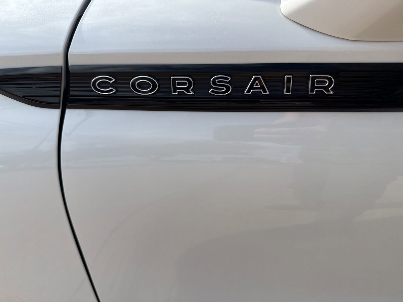 Used 2023 Lincoln Corsair Reserve w/ Equipment Group 201A image 9