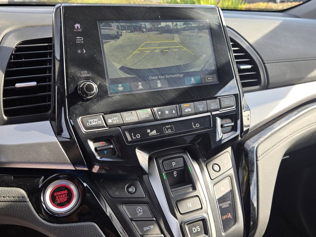 Certified 2024 Honda Odyssey Touring image 21