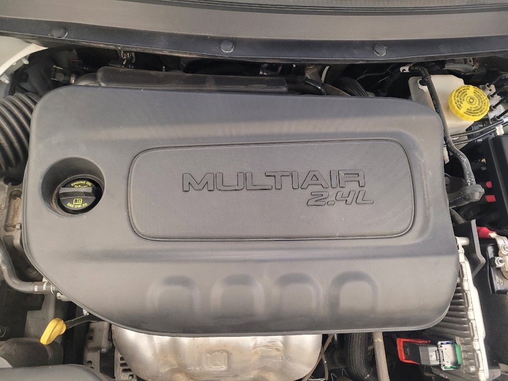 Used 2023 Jeep Cherokee Altitude Lux image 30