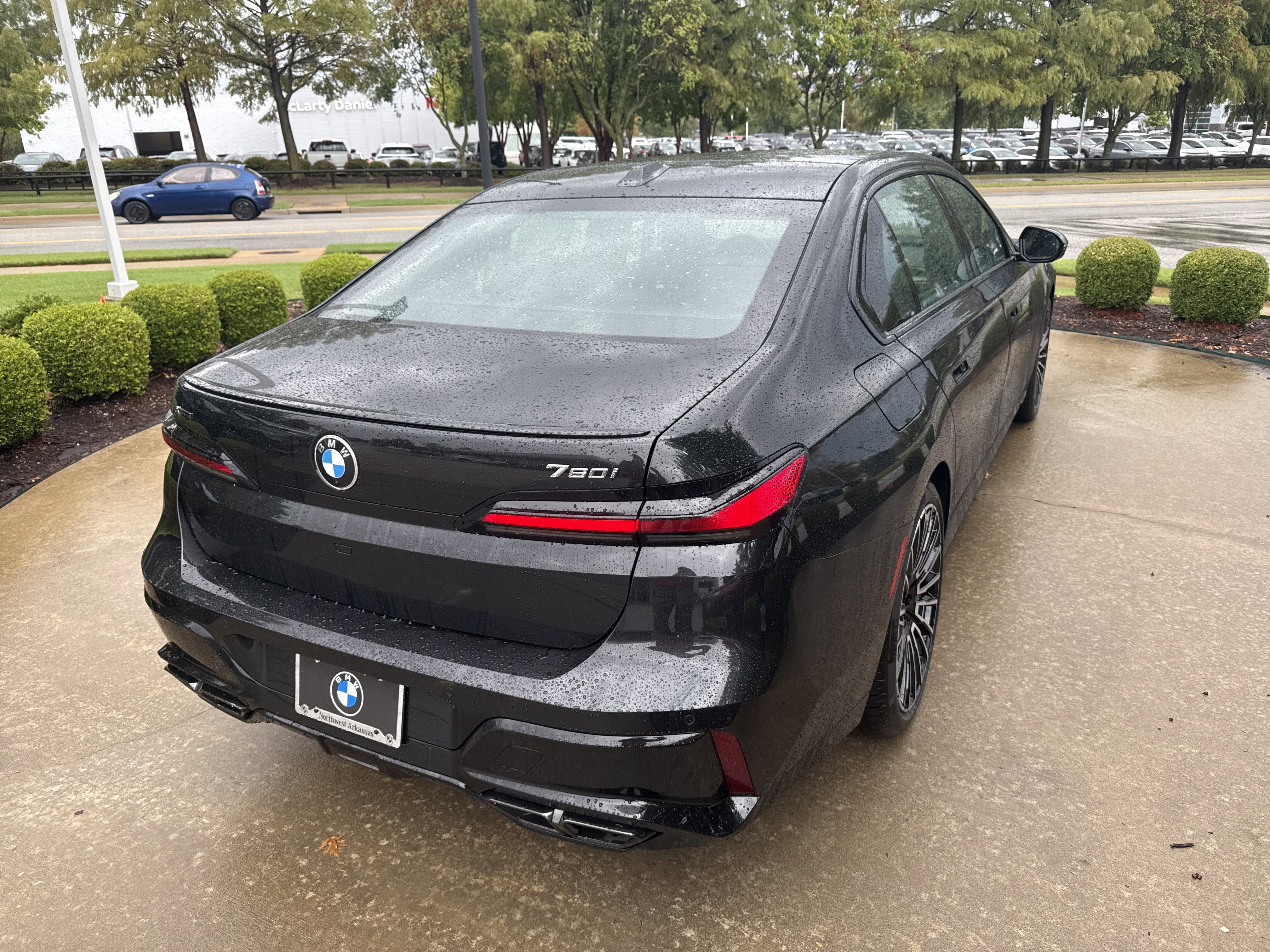 New 2026 BMW 760i xDrive image 5