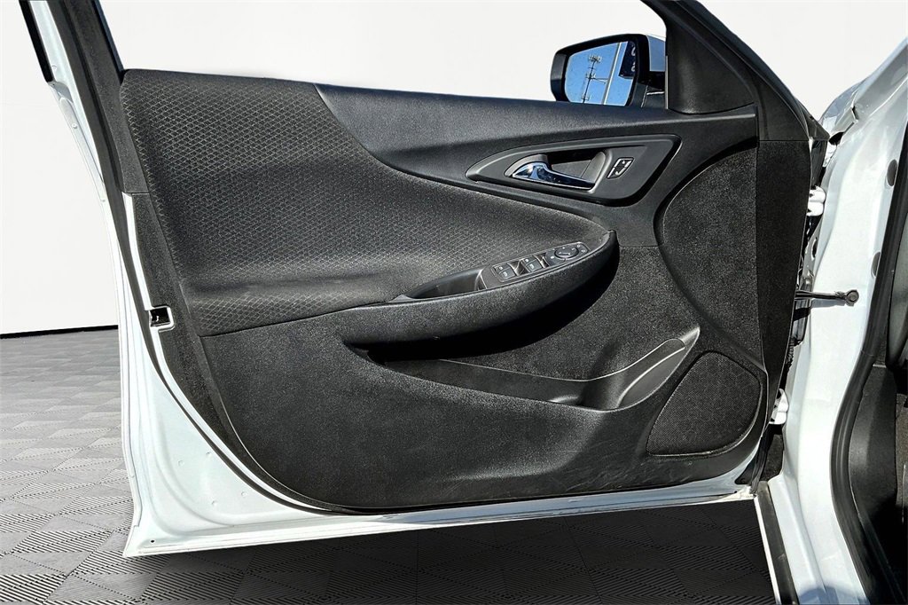 Used 2023 Chevrolet Malibu LT image 23