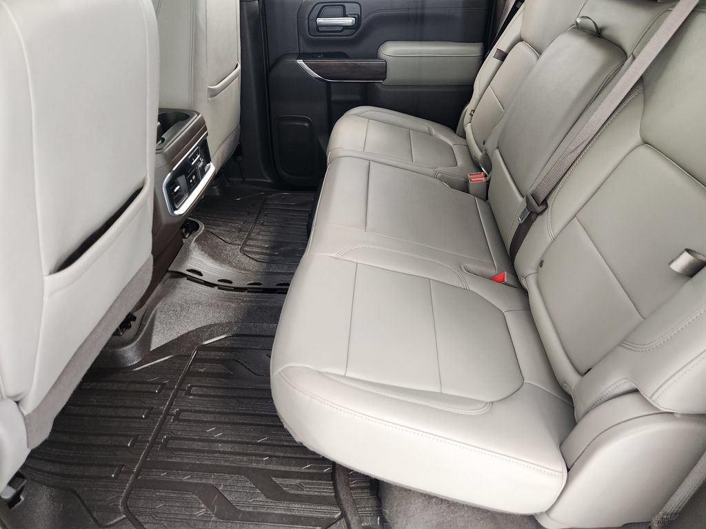 Used 2022 GMC Sierra 2500 SLT w/ SLT Preferred Package AWD/4WD image 30