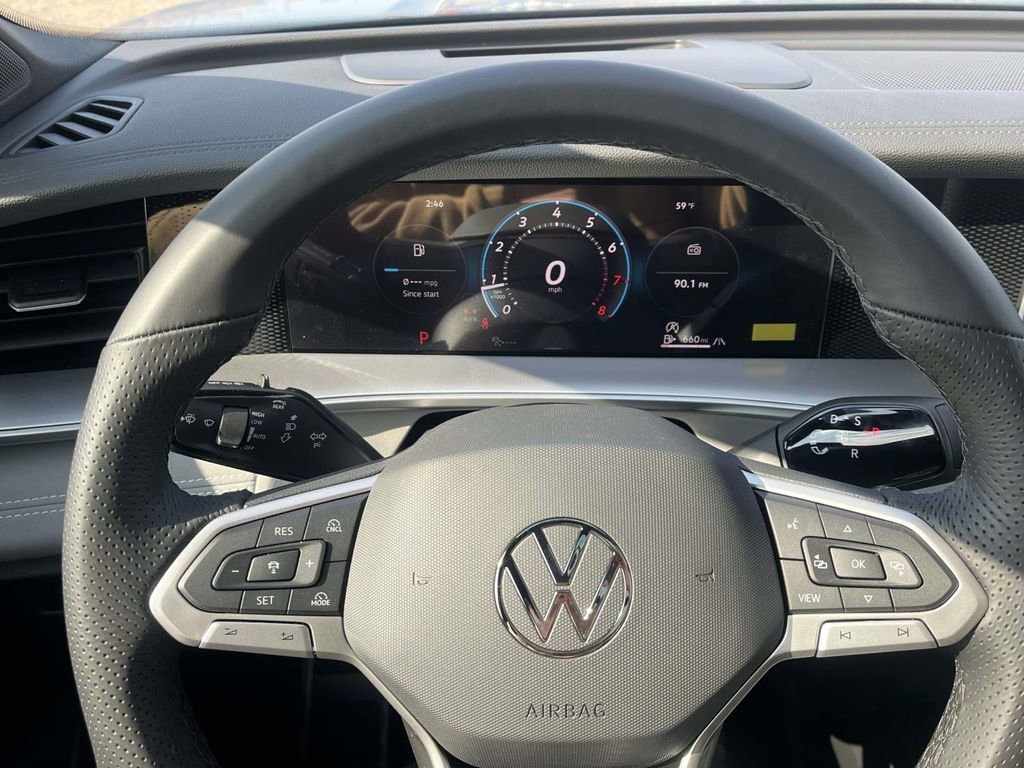 New 2026 Volkswagen Tiguan SE R-Line AWD/4WD image 17