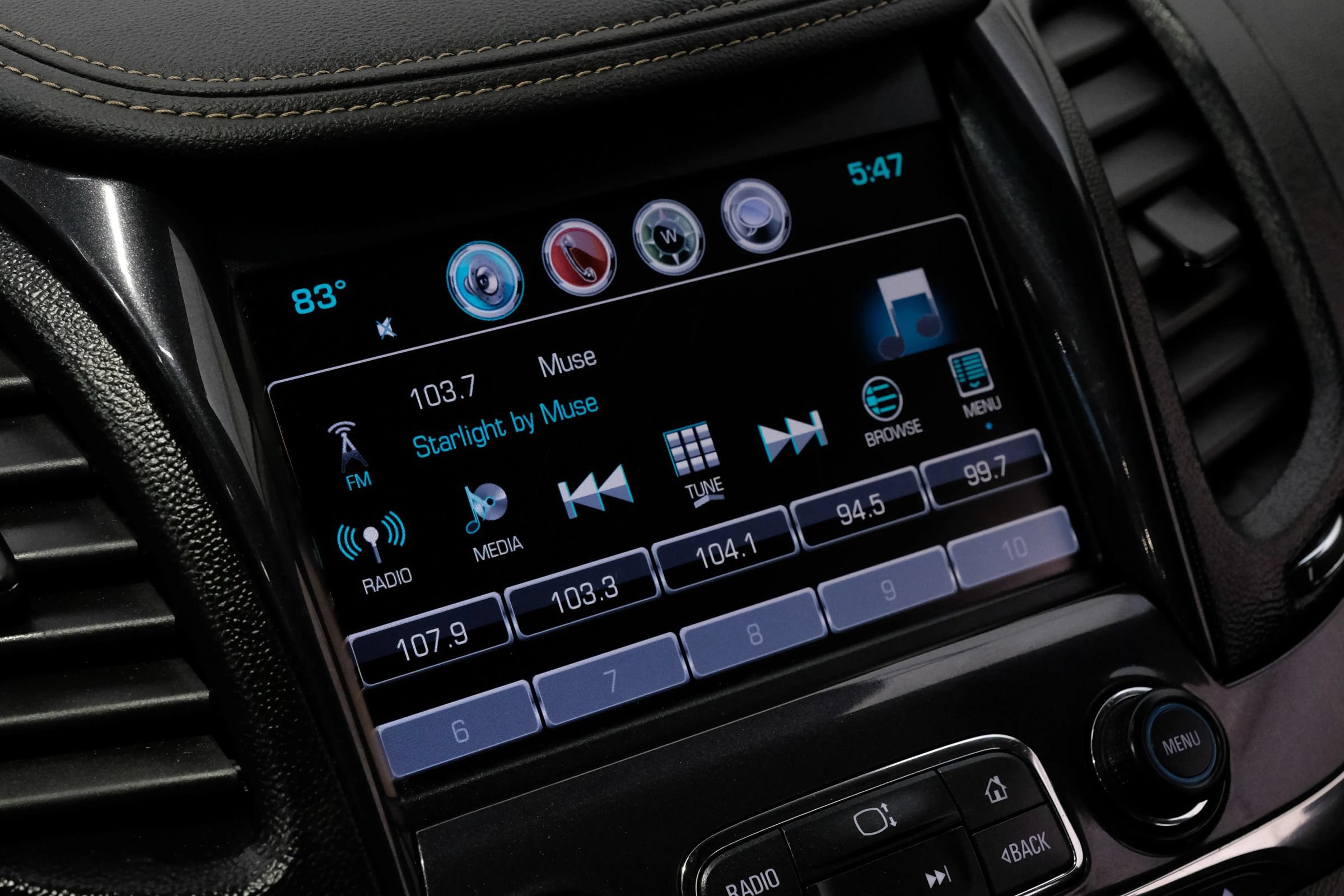 Used 2017 Chevrolet Impala Premier FWD image 33