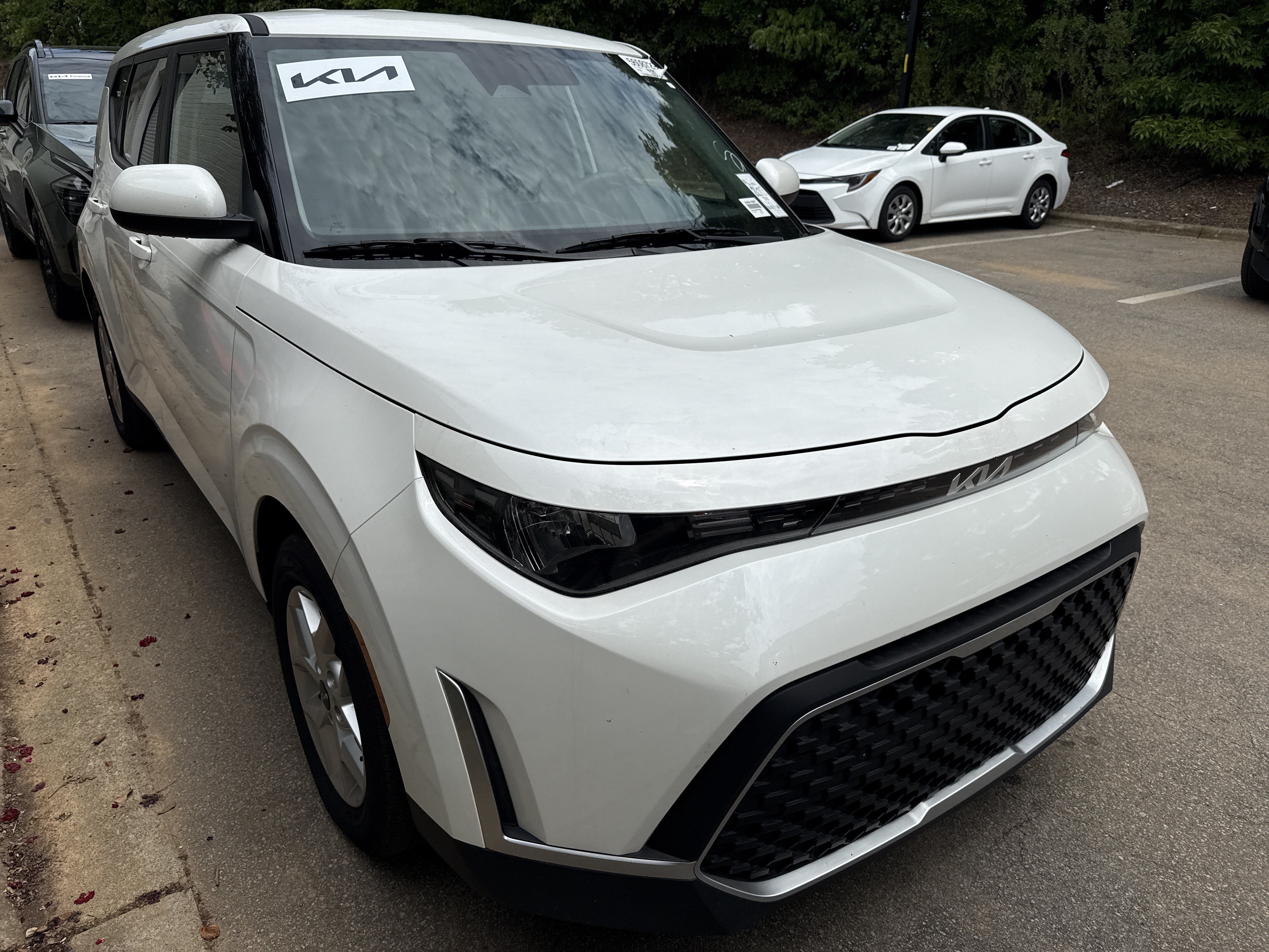Used 2025 Kia Soul LX w/ LX Technology Package FWD image 36