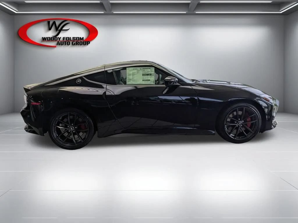 New 2026 Nissan Z Performance w/ Floor Mat Package RWD image 3