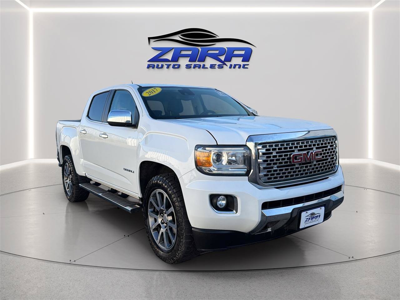 Used 2017 GMC Canyon Denali AWD/4WD image 9