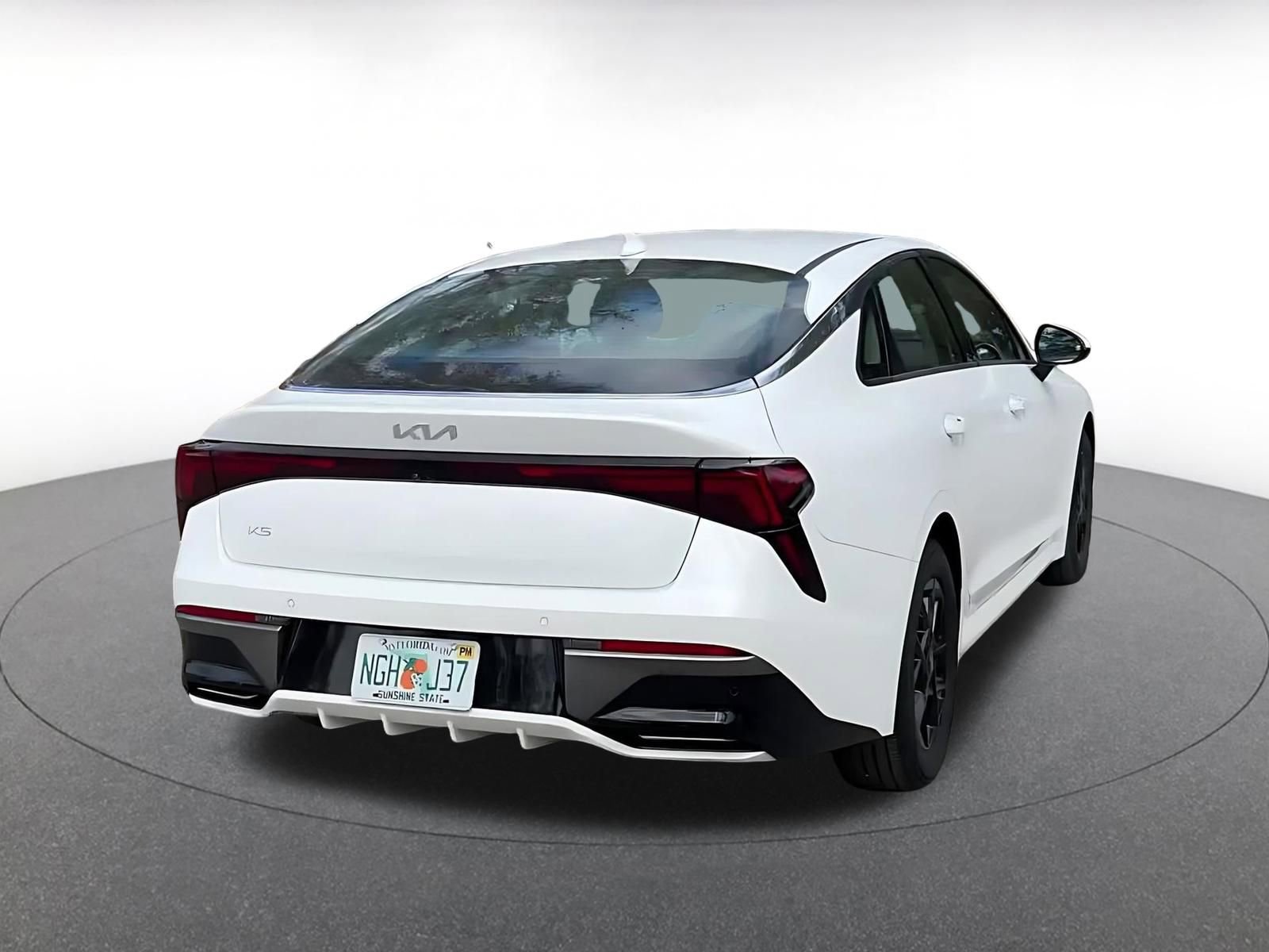 Used 2025 Kia K5 LXS image 14
