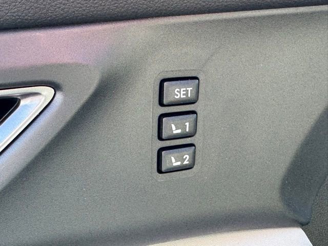 New 2025 Subaru Ascent Limited image 17